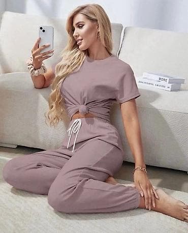 Gornji i donji deo: Ženski komplet – majica i donji deo trenerke - Dvoddelni set od — 2