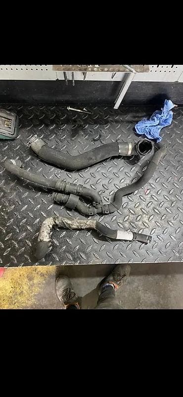 saturnus farovi: AUDI Q5 3.0 TDI CREVO VODE | Audi q5 2.0 i 3.0 tdi 2.0 tfsi  DELOVI — 1