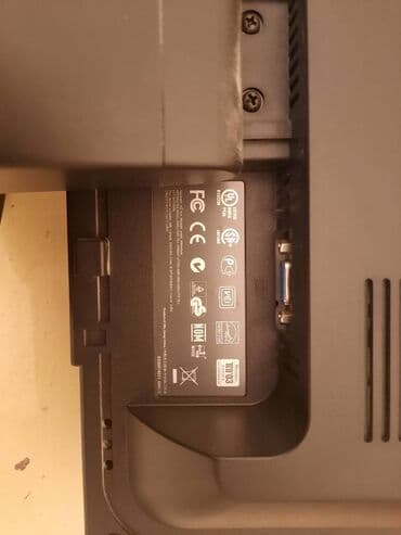Monitori: Stari lcd HP monitor za kompjuter,desktop racunar Dijagonala oko 43 — 15