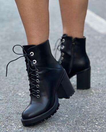 skechers zimske cipele: Cena 4300din
Peta :10cm
Br 36-40
Ptt 360 din
Isporuka 1-2dana — 1