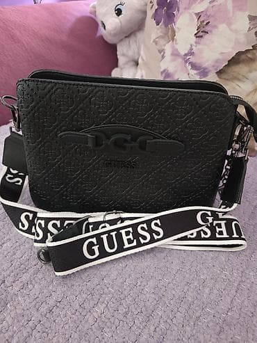 guess ogrlice leptir: GUESS ženska crossbody torba – crna - Materijal: veštačka koža sa — 1