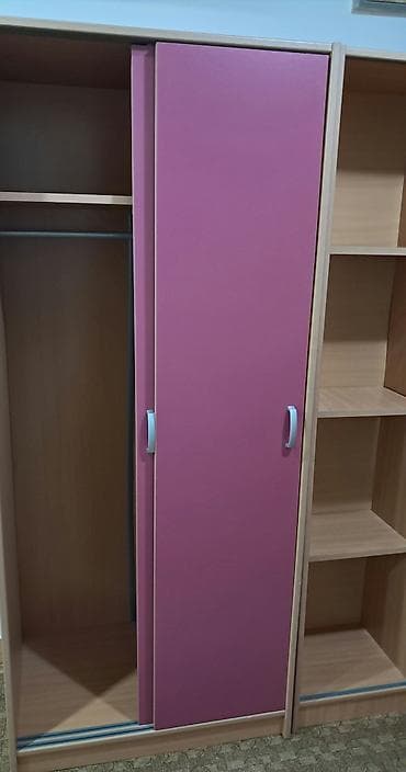 ikea daske za stolove: Ormar i radni sto – set za dečiju sobu odlično očuvan - Materijal — 2