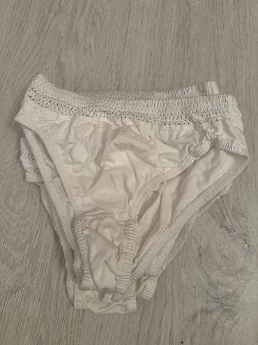 Klasicni model.Na stanju sest komada.Cena izrazena za jedne na lalafo.rs Klasicni model.Na stanju sest komada.Cena izrazena za jedne