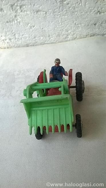 Muzički instrumenti: Blue Box Plastic traktor oko 13 cm. Hong Kong, Vintage,ocuvan — 2