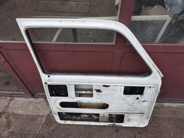 polovne letnje gume 215 55 r16: Dodatni opis Vrata leva Lada 21213,21214 Niva u beloj boji. Polovna — 9