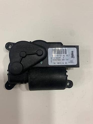 katanac za kacigu: MOTOR KLAPNE GREJANJA ZA VOLKSWAGEN GOLF 7 - 5Q0907511A | Motor — 2