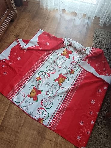 Božićni ukrasni stolnjak – pravougaoni - Dizajn: praznični motivi sa