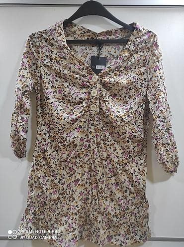 Nova bluza velicina S/M. Poluobim grudi 40