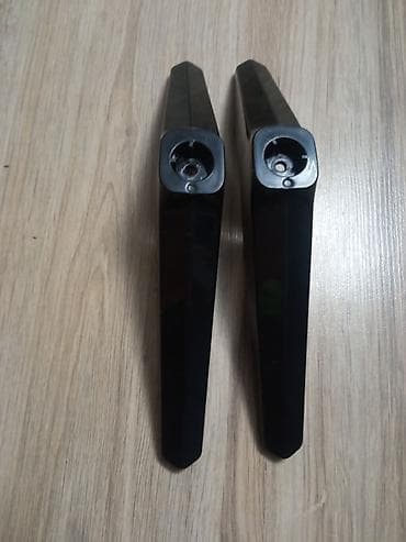 a8 dimenzije: Plastične nogice za TV/monitor – set od 2 komada - Univerzalne — 1