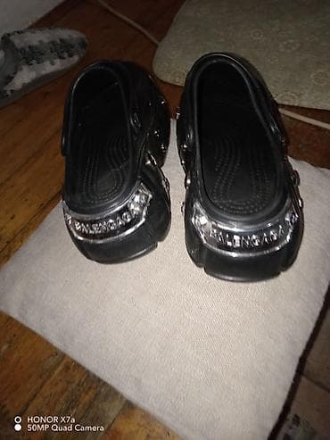 jednodelne pidzame h: Balenciaga x Crocs-style klompe/saboti – crne - Materijal: sintetička — 2