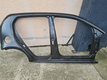 auto upaljač: KRILO ZA VOLKSWAGEN UP! OD 2012. DO 2024. GOD. | stranica sajtna — 2
