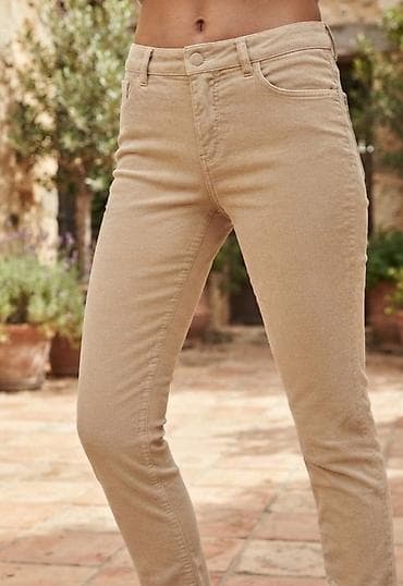 patike terrex: Ženske skinny pantalone u bež boji - Kroj: uske (skinny), dužine do — 1