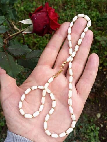 Satovi: Ogrlica SEDEF 7 Ogrlica od SEDEF-a . Dužina-obim 53 cm, sedef dužina — 3