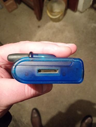 Video Games & Consoles: Motorola V100,dobro očuvana,radi na svim karticama,baterija ok,punjac — 8