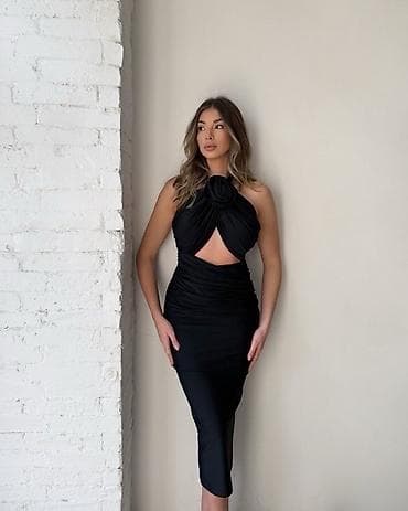 Skirts: 🔥Elegantna midi haljina s 3D cvetom i izrezom
✅1900 din — 4