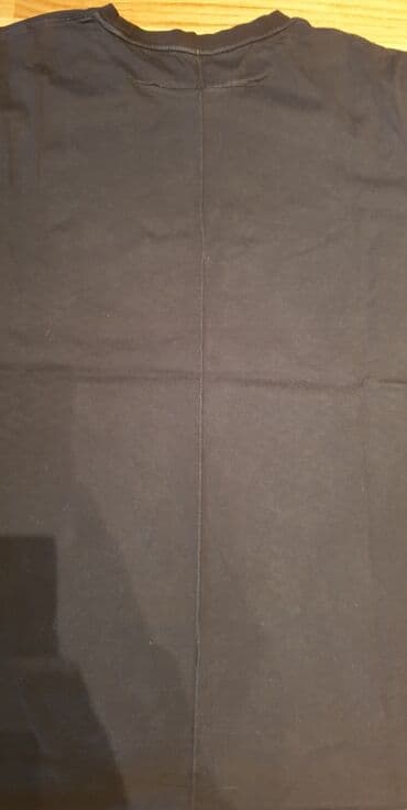 kačketi sa životinjama: VALENTINO Roma crna muška majica. L velicina, može i XL. Pazuh 55 cm — 8