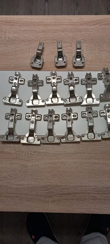 polovan namestaj svilajnac: Šarke za vrataCena za sve — 2