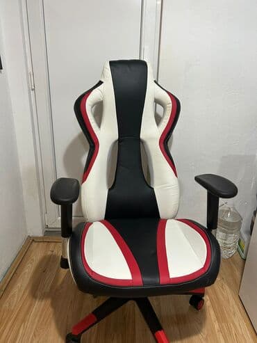 krevetskis d g: Gejming/radna stolica – sportski dizajn - Model sa visokim naslonom u — 2