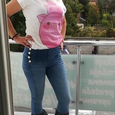 pantalone od vestacke koze: Farmerice extra model i kvalitet uvoz Turska br S-M novo — 1