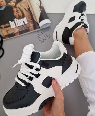 38, bоја - Crna na lalafo.rs 38, bоја - Crna