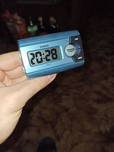 sinsay stalak za cvece: Table clock — 1