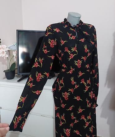 off white komplet: Haljina midi dužine sa cvetnim printom - Boja: crna podloga sa jarko — 3