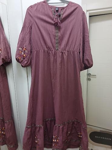 Boho haljina midi dužine u boji stare ruže (brend: SHEIN). - Kroj