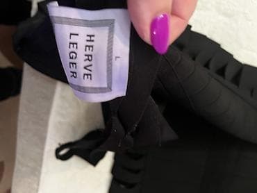 Beauty & Care: Herve Leger crna bandage haljina, veličina L. - Ikoničan — 3