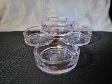 Ostalo posuđe: Pepeljare 1 nove gorki list. Nove pepeljare pakovanje po dve. Cena za — 5