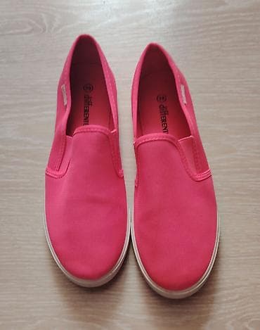 Ženske platnene slip-on patike Diferente. - Boja: jarko pink/neon