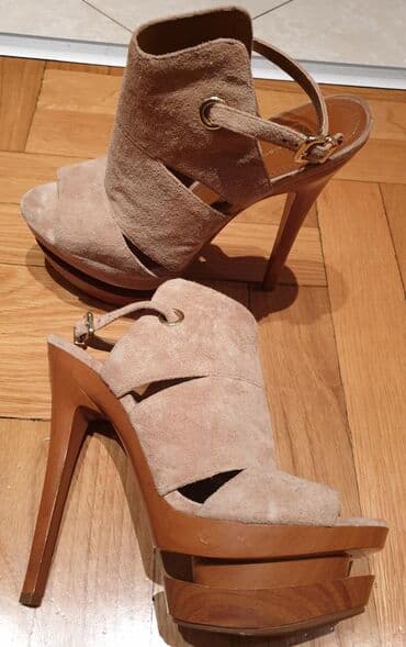 mokasine sa stiklom: Sandals, 39 — 2
