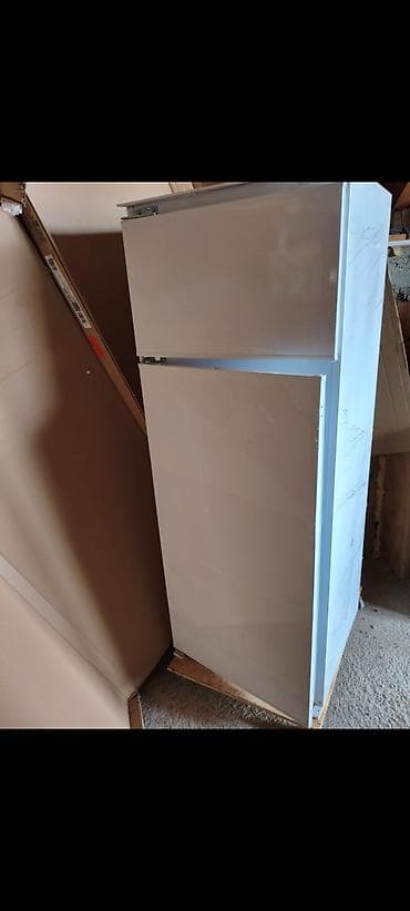 kucna klima: Ugradni frižider sa gornjim zamrzivačem - Tip: kombinovani ugradni — 8