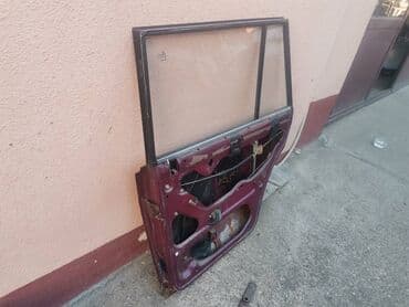 delovi auspuha: Vrata zadnja desna Lada 2104 Karavan(bordo). Skinuta sa rastavljenog — 11
