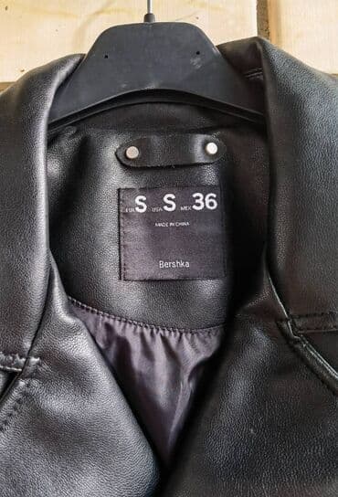 Women's Clothing: BERSHKA muška jakna veličina 36 S širina ramena 42cm dužina rukava — 5