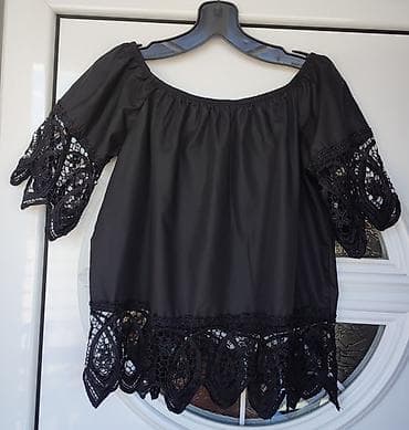 Bluza M Poluobim grudi 49 cm, dužina bluze 57 cm. Kao nova! Bez