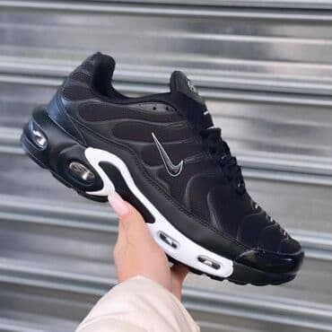 nike react zenske patike: Trainers, size - 46 — 2