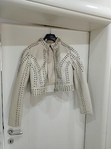 strellson coat: Ženska kratka jakna u krem/bež boji sa metalnim nitnama cirkonima — 1