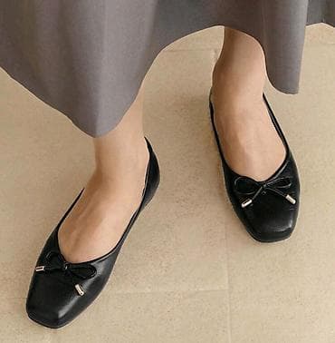 Women's Footwear: 40
UG 25 cm
1200 rsd — 1