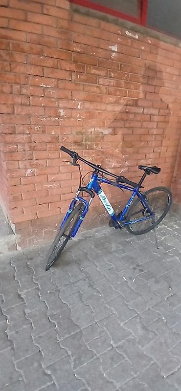 bicikli 20 inca: Gradski/treking bicikl Berlin – plavo-beli - Lagani aluminijumski ram — 4