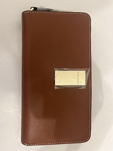 Modni rančevi: Kožna ženska torbica/novčanik – braon - Materijal: glatka prirodna — 3