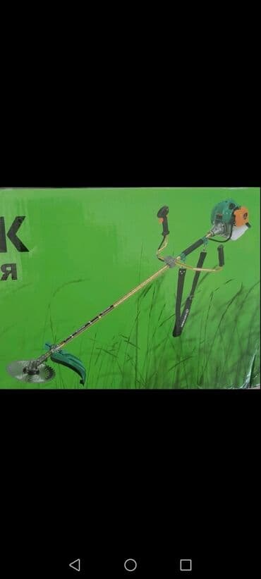 mala motorna testera: Prodajem nov i kvalitetan Lesnik benzinski trimer. Model — 8