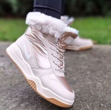 zenske cizme novi sad: Gležnjače, Nike, 41 — 4
