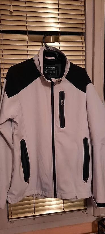 Gornji deo: Crno-bela trenerka za jesen i prolece — 1