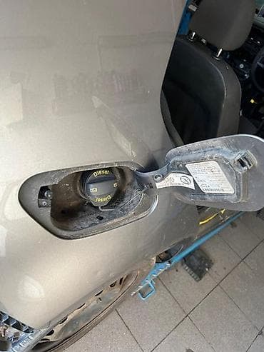 marketplace auto: POKLOPAC REZERVOARA ZA VOLKSWAGEN GOLF 7 | Poklopac rezervoara za — 2