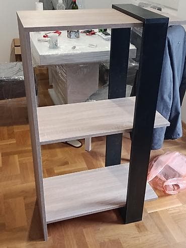 police za ormar: -Polica se izradjuje u Univera debljine 18mm u kombinaciji sonoma — 1