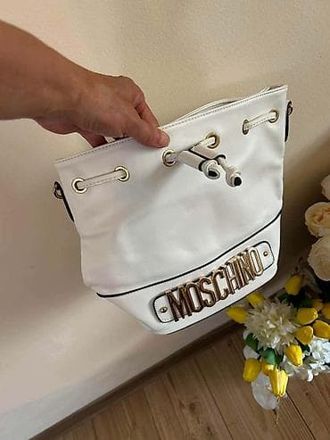 parfemi pancevo: Moschino torba – model “bucket” u beloj boji - Materijal: glatka — 3