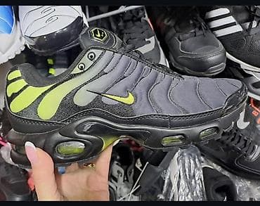 tn patike novi sad: Nike Air Max Plus (TN) patike – muški model - Boja: crna osnova sa — 1
