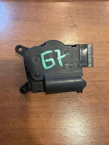 kompresor sa dve glave: AKTUATOR KLAPNE GREJANJE KLIME ZA VOLKSWAGEN GOLF 7 - 5Q090751K | — 1