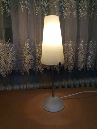 pojačalo i zvučnici: Stona lampa Dekorativna stona lampa. Zanimljivog dizajna, uklopiće se — 3
