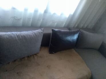 Chairs: Jastuci dezen po izboru šaljem brzom poštom — 1